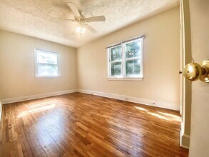118 E Edgewood Dr in Durham, NC - Building Photo - Building Photo