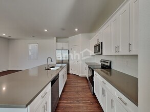 10186 W Oleta Ave in Las Vegas, NV - Building Photo - Building Photo