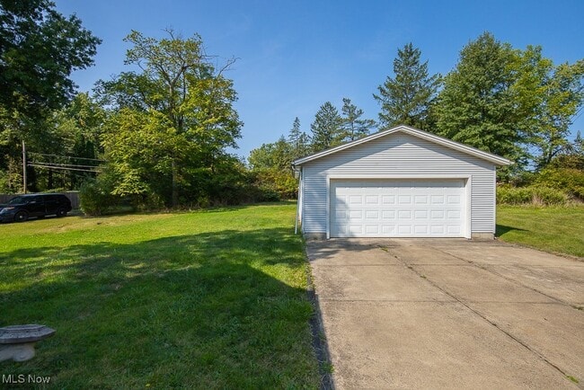 3702 Avondale Rd in Woodmere, OH - Building Photo - Building Photo