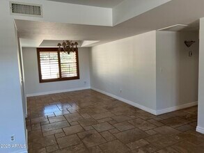 11027 N 41st St in Phoenix, AZ - Building Photo - Building Photo