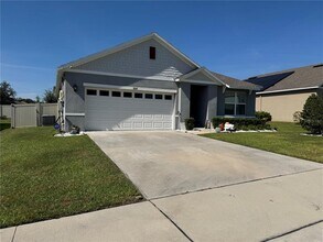 2042 Griffin Oaks Wy in Tavares, FL - Building Photo - Building Photo
