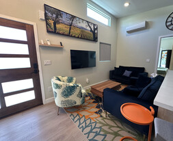 1490 Ash St, Unit Furnished Napa ADU Unit B in Napa, CA - Building Photo