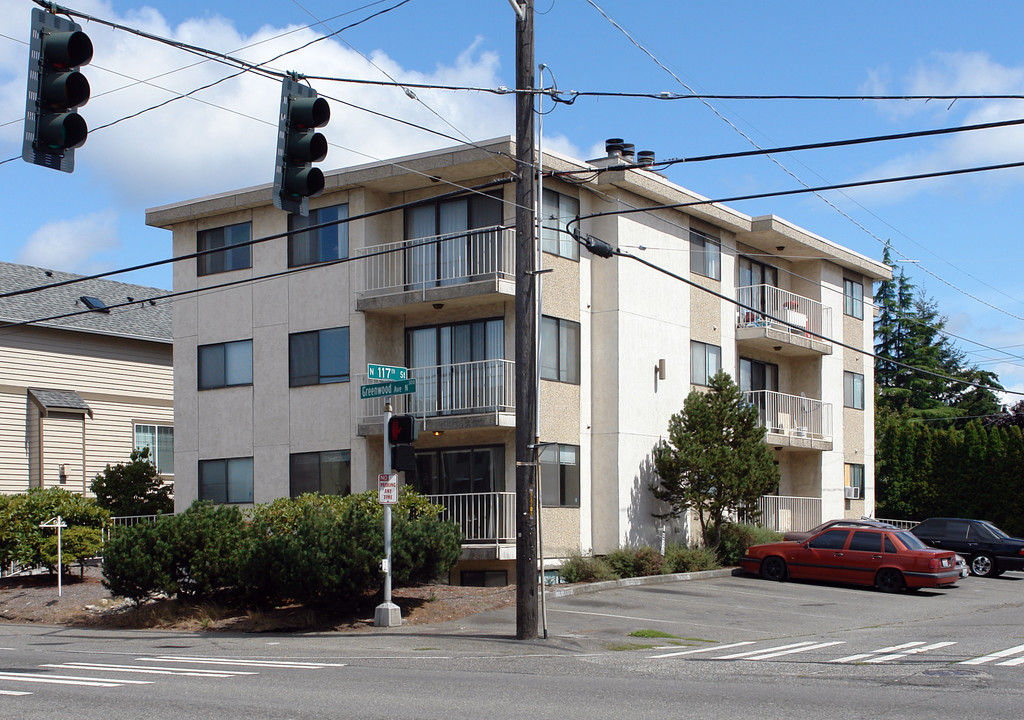 11702 Greenwood Ave N in Seattle, WA - Building Photo