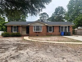 706 Shortridge Rd in Fayetteville, NC - Building Photo