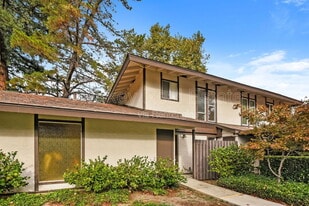 5422 Roundtree Ct in Concord, CA - Building Photo