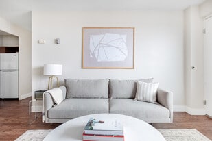 6855 S Langdale St in Aurora, CO - Building Photo