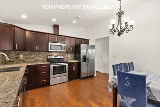 15703 Midvale Ave N in Shoreline, WA - Building Photo - Building Photo