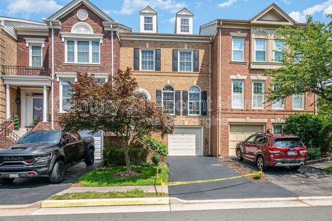 property at 8002 Tanworth Ct