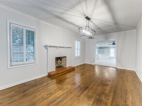 4065 Bryn Mawr Dr in Dallas, TX - Building Photo - Building Photo