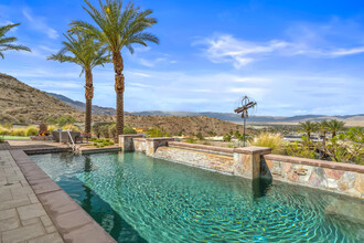31 Hillcrest Dr in Rancho Mirage, CA - Building Photo - Building Photo