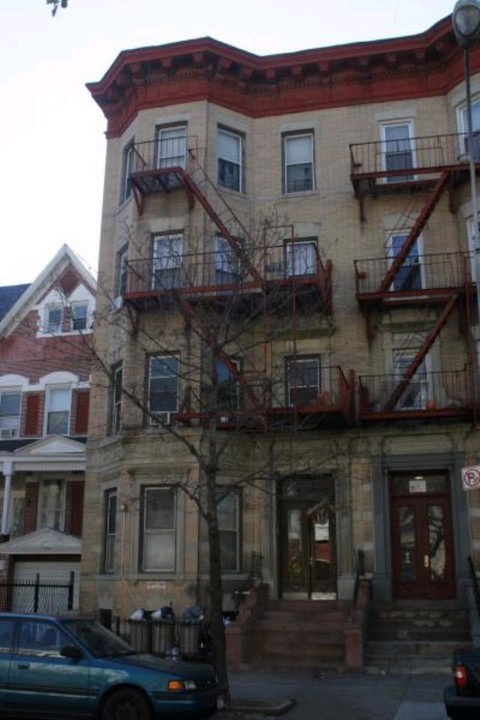 816 Prospect Pl in Brooklyn, NY - Building Photo