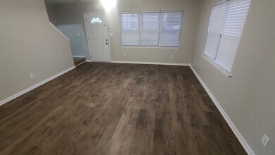 90 Century Ct in Swansboro, NC - Building Photo - Building Photo