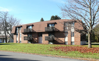 5505 Sunrise Ter in Marcy, NY - Building Photo