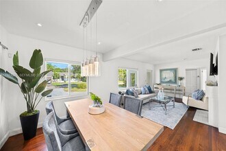 166 NW 100th Terrace in Miami Shores, FL - Building Photo - Building Photo