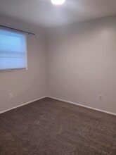 101 E Ave B in South Hutchinson, KS - Building Photo - Building Photo