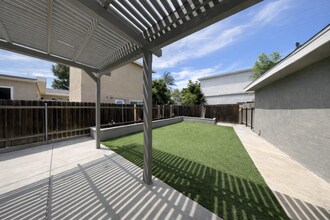 6262 Dorothy Dr in San Diego, CA - Building Photo - Building Photo