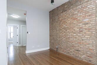 3830 N Wilton Ave in Chicago, IL - Foto de edificio - Building Photo