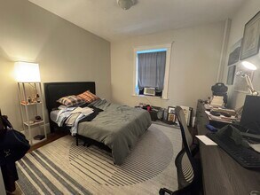 1855 Beacon St, Unit 2 in Brookline, MA - Building Photo - Building Photo
