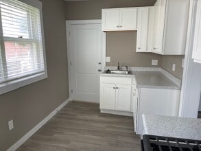 314 N Rogers St, Unit 314 N Rogers St in Bloomington, IN - Building Photo - Building Photo
