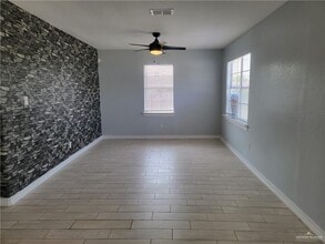 608 E Loeb St in Edinburg, TX - Building Photo - Building Photo