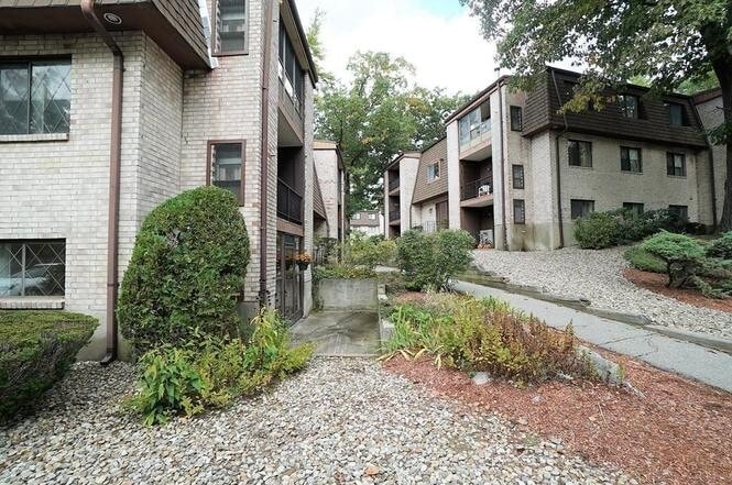 2 Greenbriar Dr in North Reading, MA - Foto de edificio
