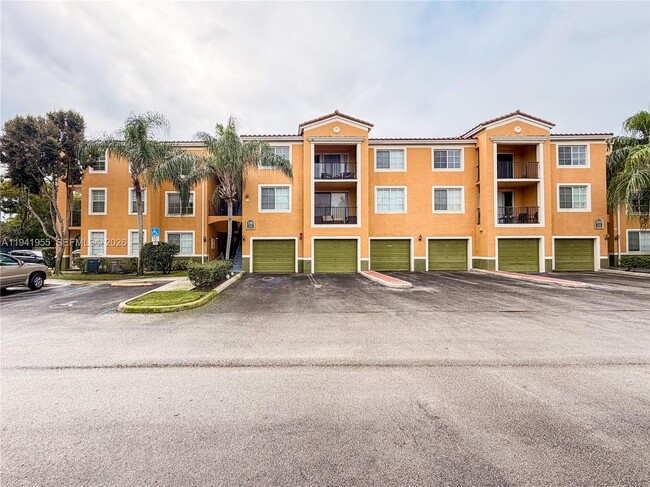 2080 W Preserve Way in Miramar, FL - Foto de edificio - Building Photo