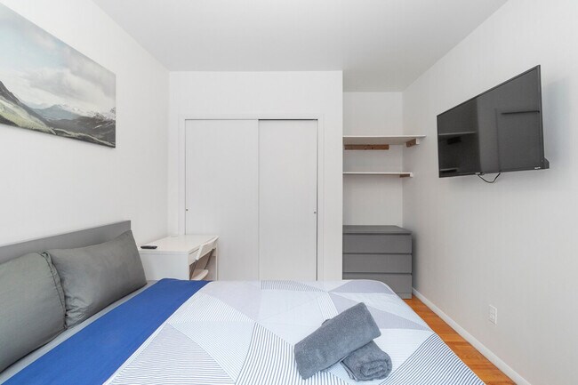 340e E 93rd St in New York, NY - Building Photo - Building Photo