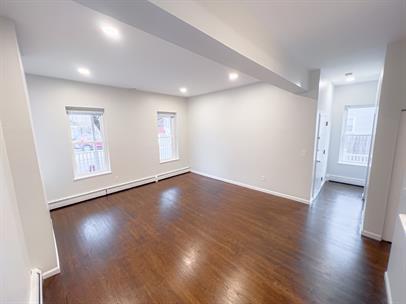18 S Bridge St-Unit -4 in Poughkeepsie, NY - Building Photo