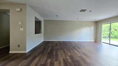 3313 Skyline Blvd in Cape Coral, FL - Building Photo - Building Photo