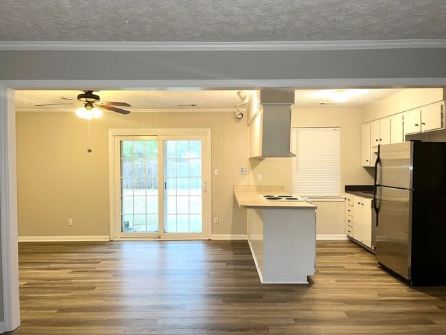 20 Port Royal Dr in Savannah, GA - Building Photo - Building Photo