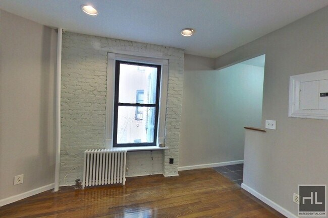 East 13th Street in New York, NY - Building Photo - Building Photo