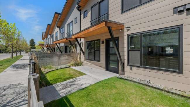 1010 E 7th St in Whitefish, MT - Building Photo - Building Photo