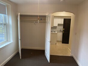 16 Columbian St-Unit -3 in Weymouth, MA - Building Photo - Building Photo