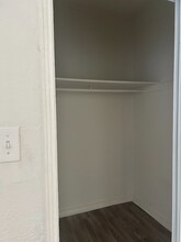 4367 Oakwood Ave in Los Angeles, CA - Building Photo - Building Photo
