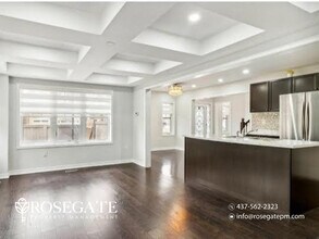 2 Mercedes Rd in Brampton, ON - Building Photo - Building Photo