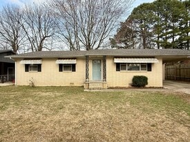 407 Taylor St in Paragould, AR - Building Photo