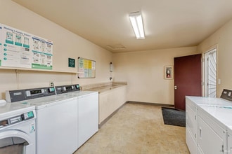 1333 N Camino Alto in Vallejo, CA - Building Photo - Building Photo
