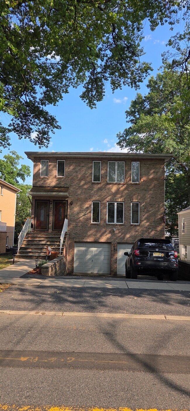 286 Shaler Blvd, Unit None