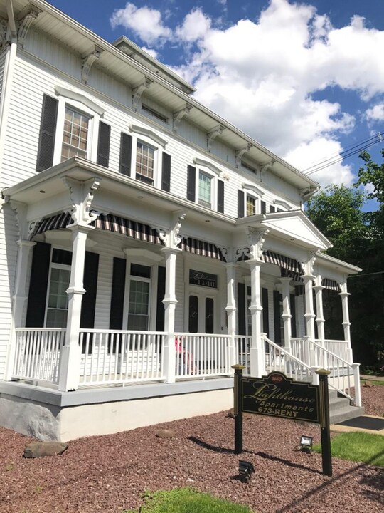 1140 Buffalo St in Franklin, PA - Foto de edificio