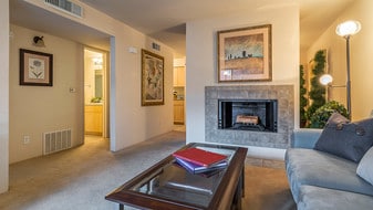 El Dorado Place in Tucson, AZ - Building Photo