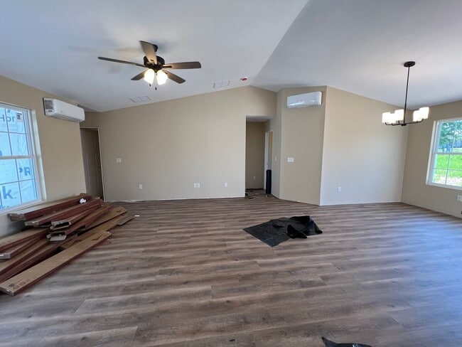 1290 Evergreen Ave in Hollister, MO - Building Photo - Building Photo