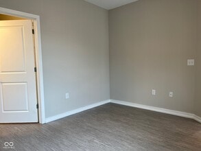 106 Cypress Dr in Franklin, IN - Building Photo - Building Photo