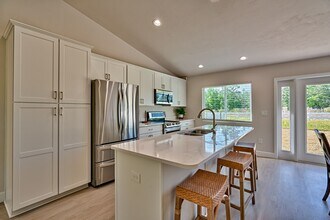 147 Hartford St in Hawthorne, FL - Building Photo - Building Photo