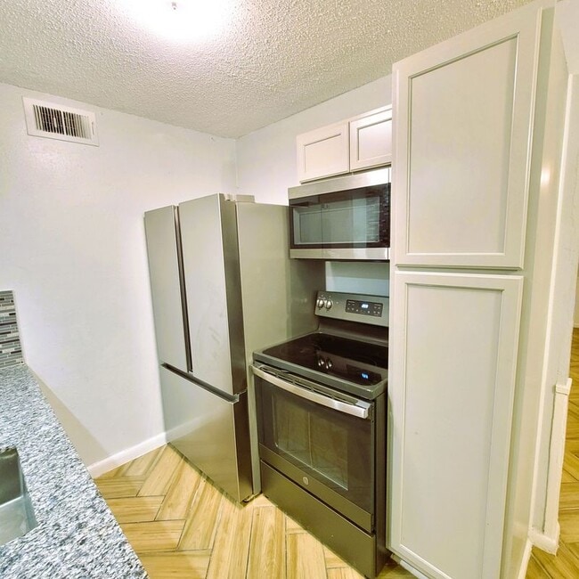 1901 N 10th St in Killeen, TX - Building Photo - Building Photo