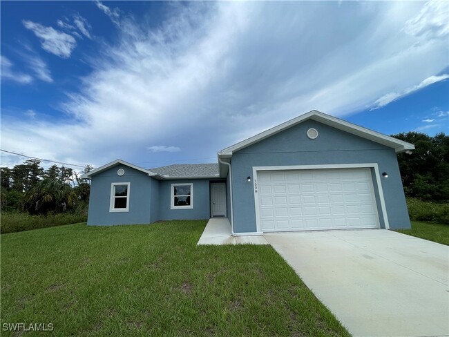 1528 Jay Terrace in La Belle, FL - Building Photo - Building Photo