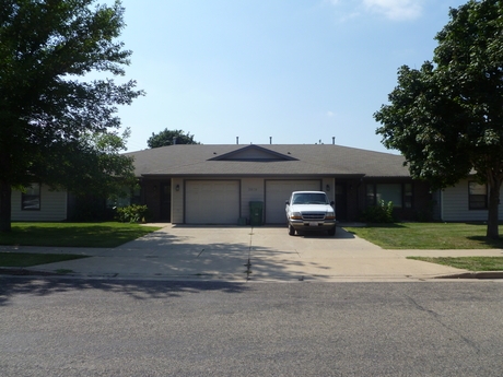 Haller Four-Plex in Sioux Falls, SD - Building Photo