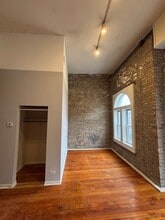 1451 W Augusta Blvd in Chicago, IL - Building Photo - Building Photo