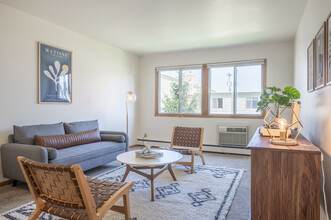 Midvale Heights Apartments in Madison, WI - Foto de edificio - Interior Photo