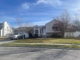 758 E New England Dr in Sandy, UT - Building Photo