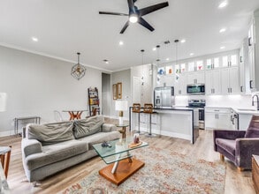 1322 Strickland St in Dallas, TX - Building Photo - Building Photo